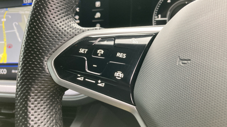 Volkswagen Touareg 3.0 V6 TDI 4Motion Black Edition 5dr Tip Auto Diesel Estate